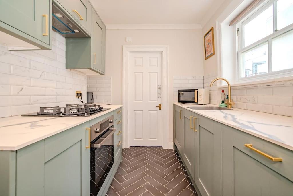 Beautiful Sea View I Spacious One Bed Room Flat I Sleep 4 Guests Bp2 Brighton Exterior photo